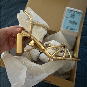 SKINNY-STRAP KNOTTED HEELED SANDALS, gold 8.5